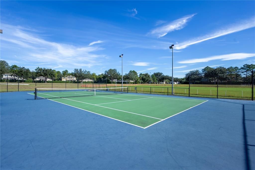 待售: $205,000 (3 贝兹, 2 浴室, 1584 平方英尺)