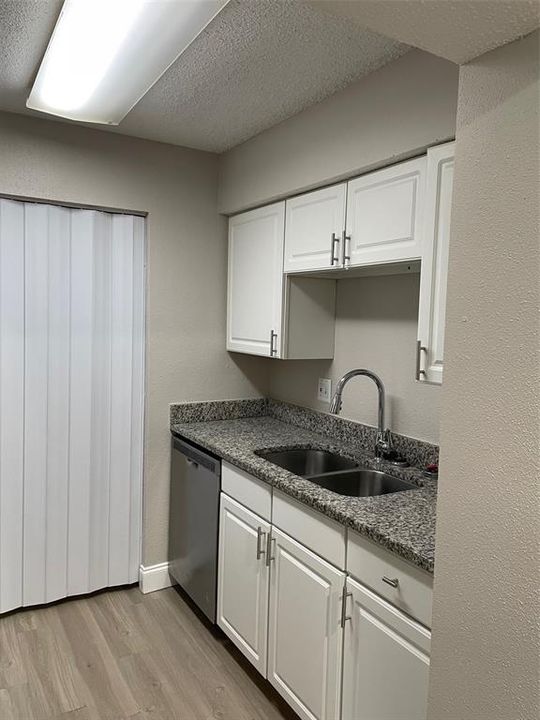 В аренду: $1,495 (2 спален, 1 ванн, 768 Квадратных фут)