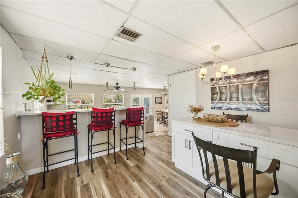 En Venta: $389,900 (3 camas, 2 baños, 1524 Pies cuadrados)