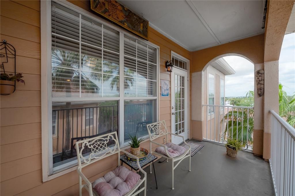 Activo con contrato: $275,000 (2 camas, 1 baños, 990 Pies cuadrados)