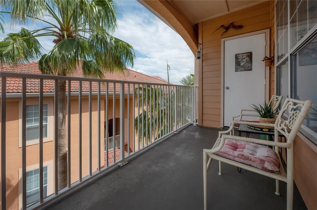 Activo con contrato: $275,000 (2 camas, 1 baños, 990 Pies cuadrados)