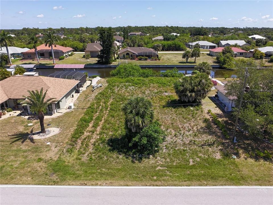 待售: $138,000 (0.23 acres)