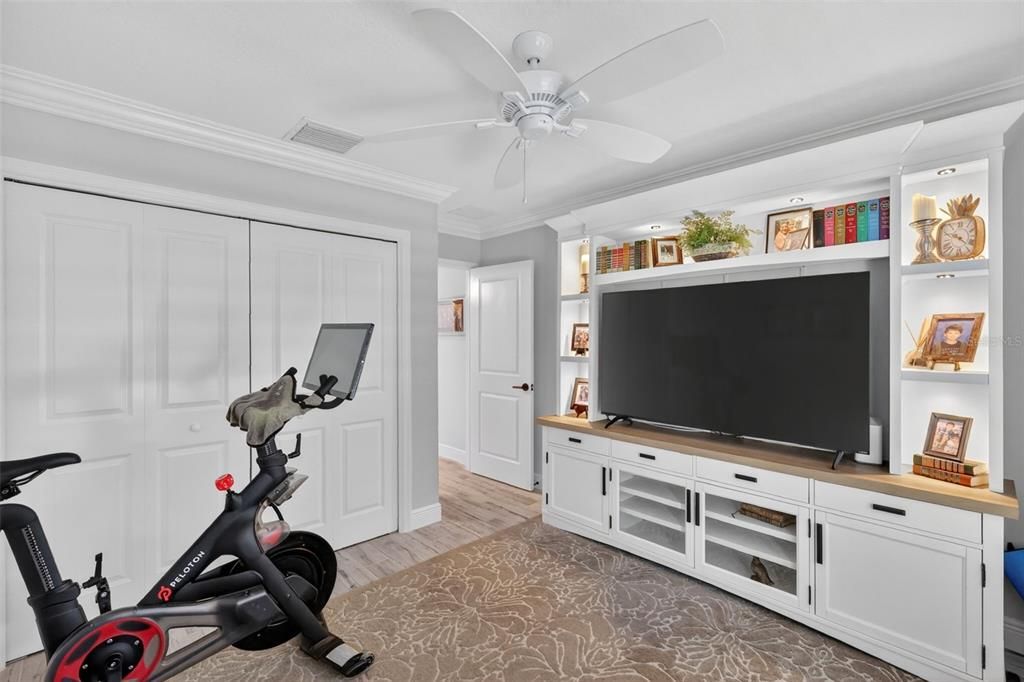 For Sale: $1,025,000 (4 beds, 3 baths, 2270 Square Feet)