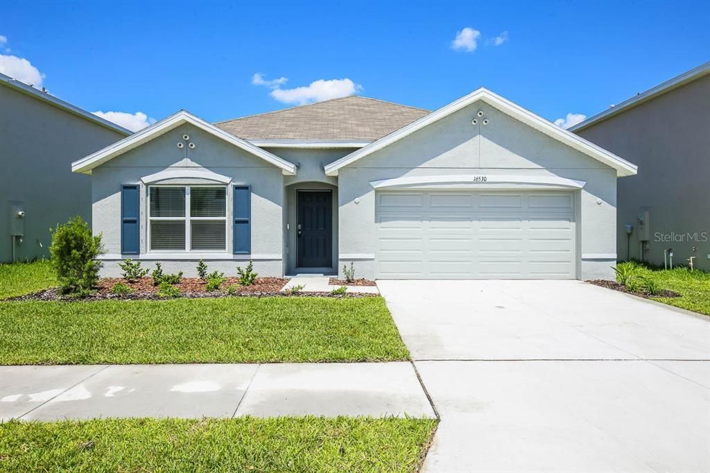 For Rent: $2,450 (4 beds, 2 baths, 1846 Square Feet)