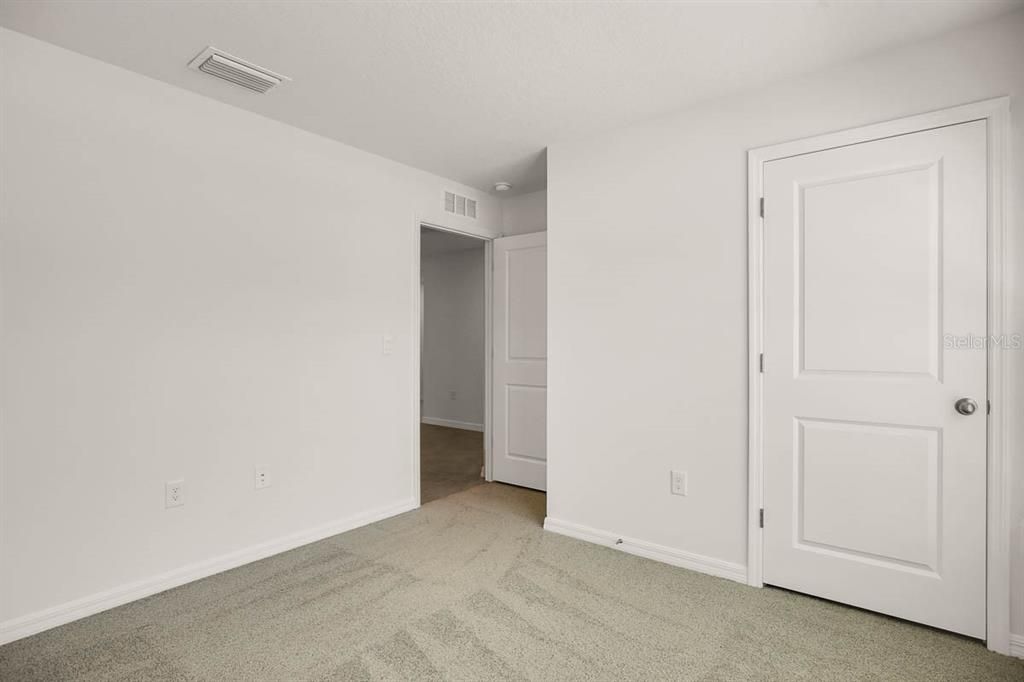 For Rent: $2,450 (4 beds, 2 baths, 1846 Square Feet)