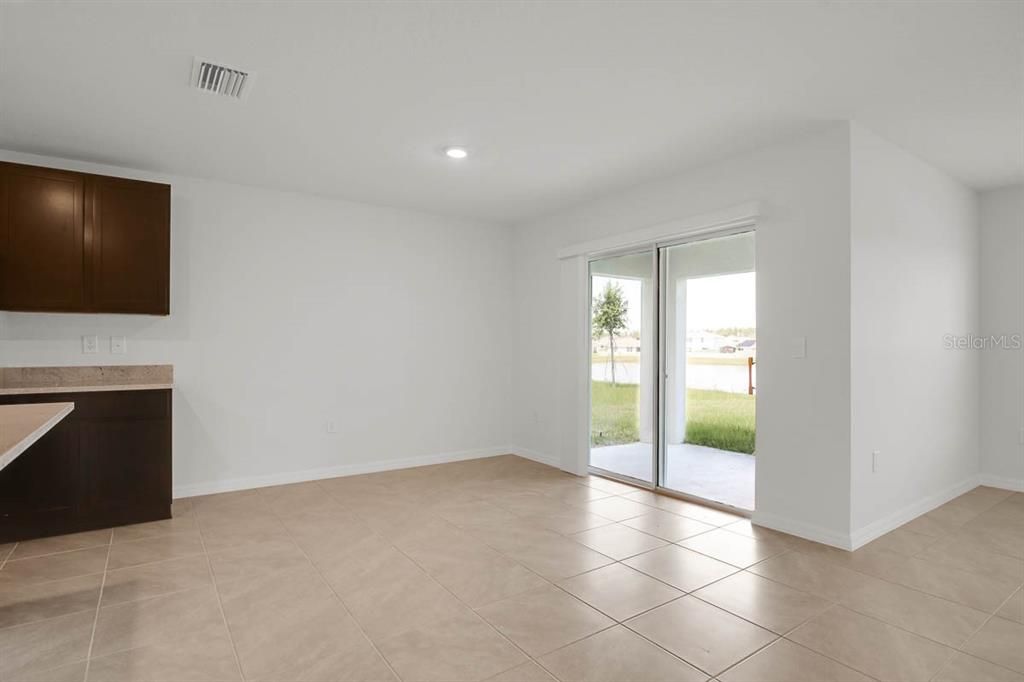 For Rent: $2,450 (4 beds, 2 baths, 1846 Square Feet)