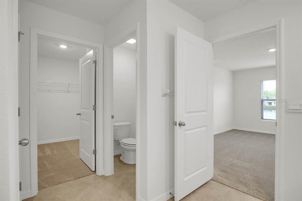 For Rent: $2,450 (4 beds, 2 baths, 1846 Square Feet)