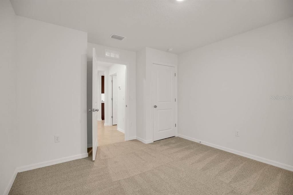 For Rent: $2,450 (4 beds, 2 baths, 1846 Square Feet)