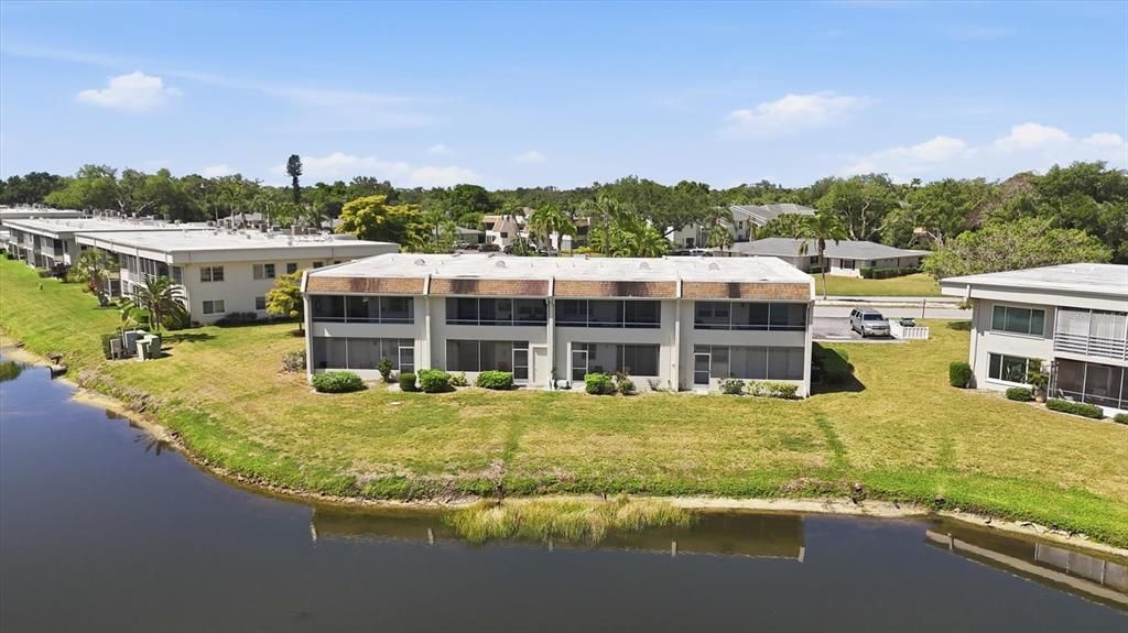 Active With Contract: $199,999 (1 beds, 1 baths, 717 Square Feet)