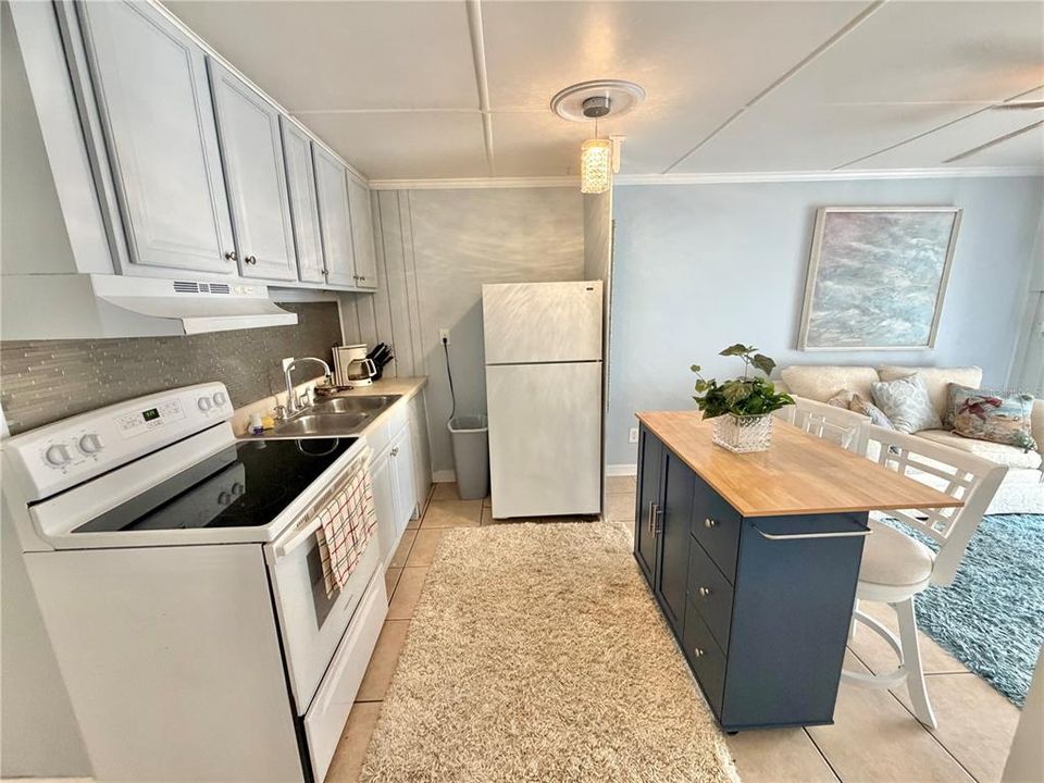 В аренду: $1,400 (2 спален, 1 ванн, 500 Квадратных фут)