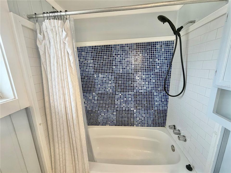 В аренду: $1,400 (2 спален, 1 ванн, 500 Квадратных фут)