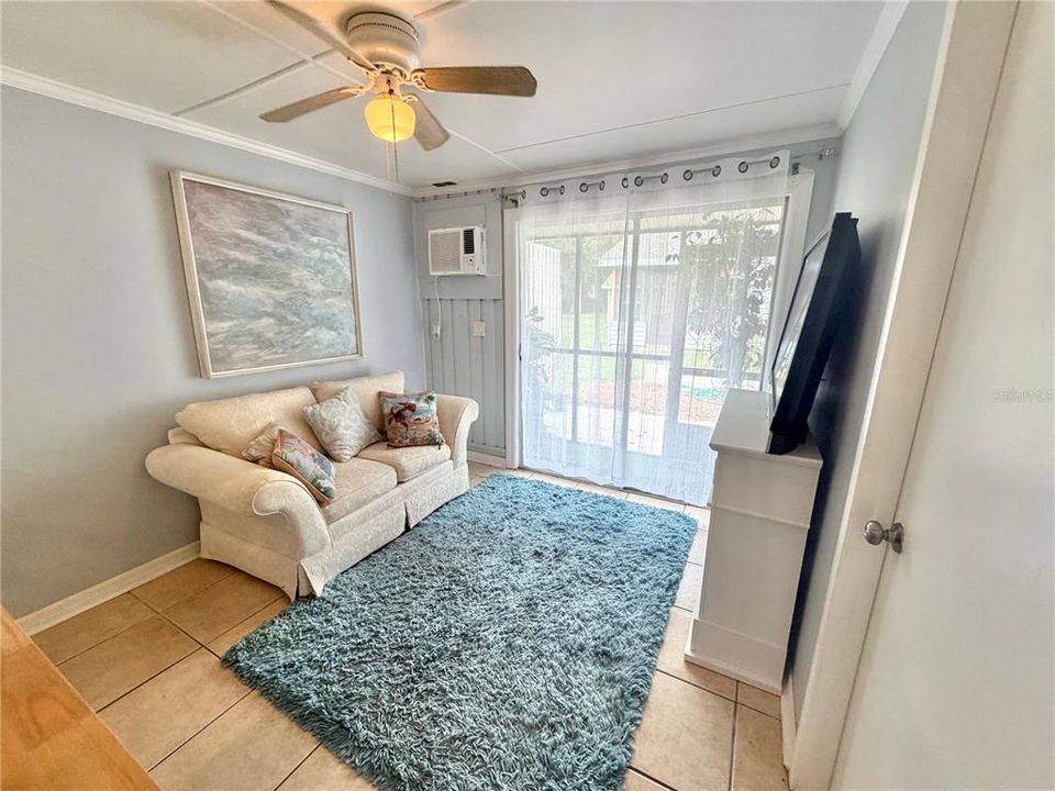 В аренду: $1,400 (2 спален, 1 ванн, 500 Квадратных фут)