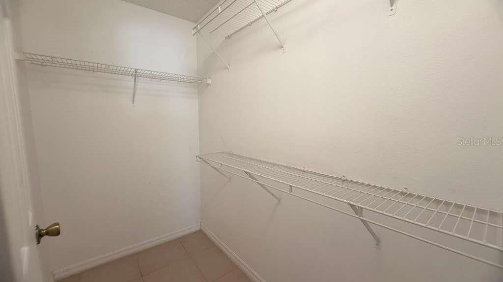 Active With Contract: $2,100 (3 beds, 2 baths, 1215 Square Feet)