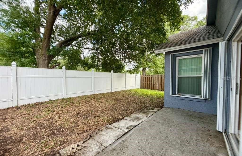 Active With Contract: $2,100 (3 beds, 2 baths, 1215 Square Feet)