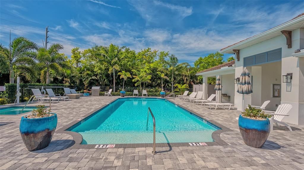 Active With Contract: $997,000 (3 beds, 3 baths, 2755 Square Feet)