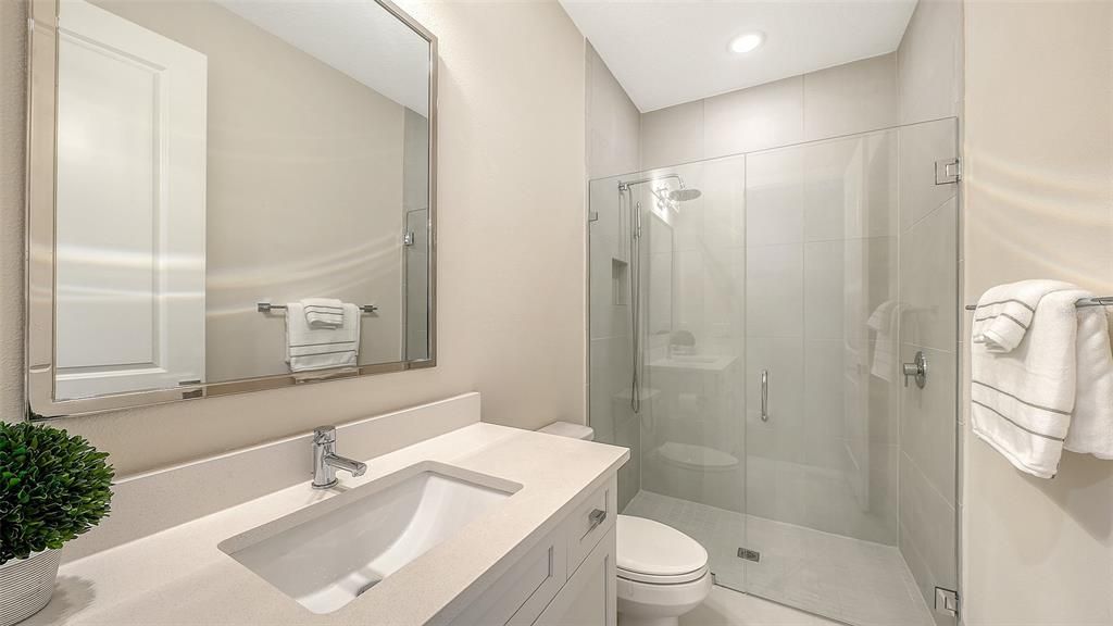 Active With Contract: $997,000 (3 beds, 3 baths, 2755 Square Feet)