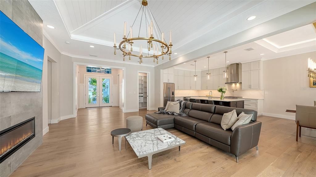 Active With Contract: $997,000 (3 beds, 3 baths, 2755 Square Feet)