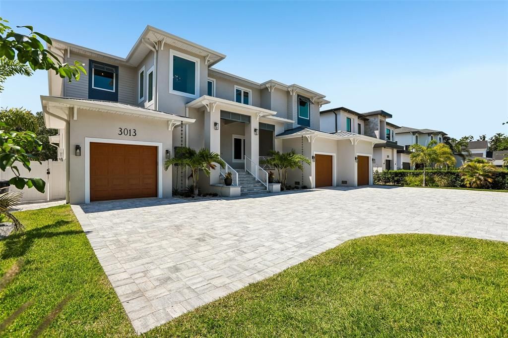 На продажу: $3,499,000 (5 спален, 5 ванн, 5841 Квадратных фут)