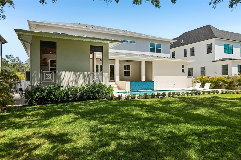 На продажу: $3,499,000 (5 спален, 5 ванн, 5841 Квадратных фут)