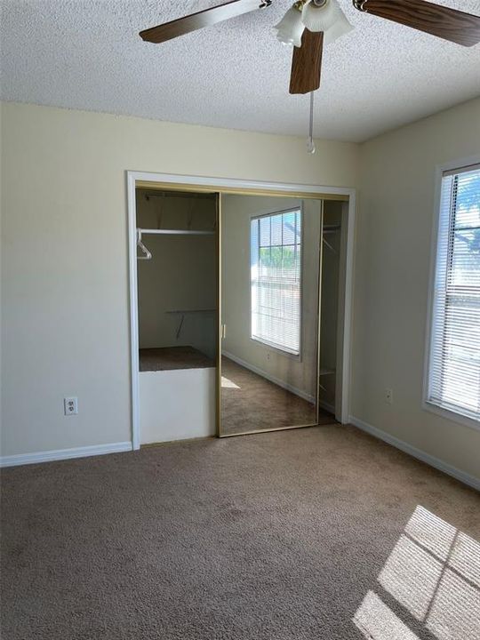 En Venta: $185,000 (2 camas, 2 baños, 1031 Pies cuadrados)