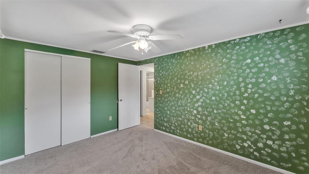 Active With Contract: $235,000 (3 beds, 2 baths, 1444 Square Feet)