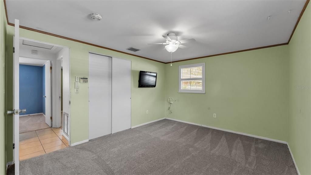 Active With Contract: $235,000 (3 beds, 2 baths, 1444 Square Feet)