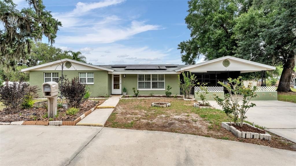 Active With Contract: $235,000 (3 beds, 2 baths, 1444 Square Feet)