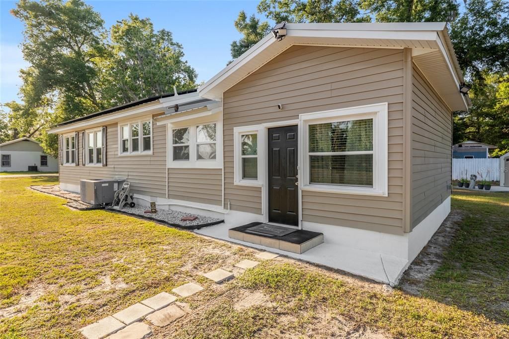 For Sale: $196,000 (3 beds, 1 baths, 1440 Square Feet)