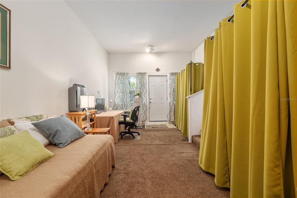 For Sale: $196,000 (3 beds, 1 baths, 1440 Square Feet)