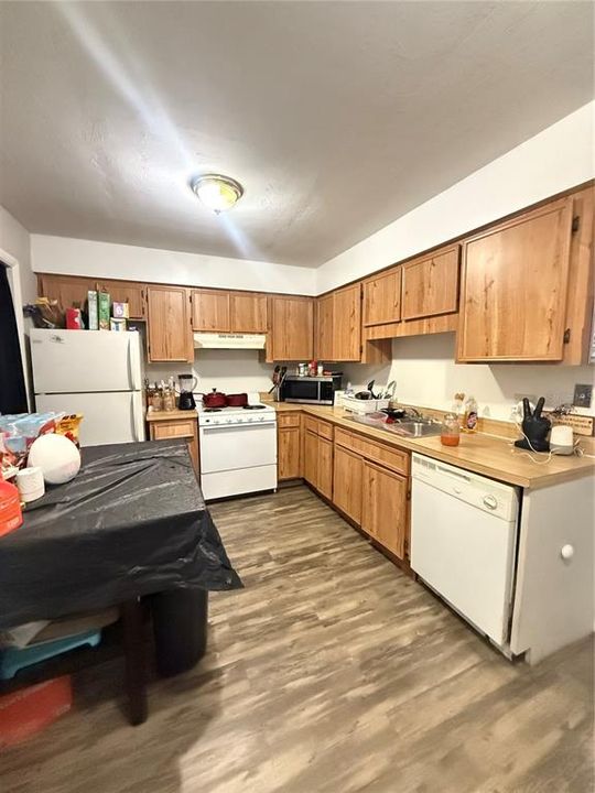 En Renta: $1,200 (2 camas, 1 baños, 3368 Pies cuadrados)