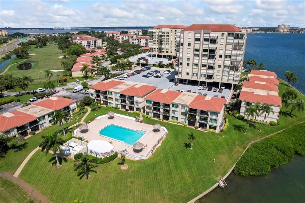 На продажу: $269,000 (2 спален, 2 ванн, 1250 Квадратных фут)