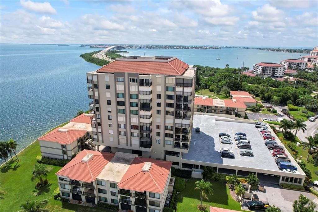 На продажу: $269,000 (2 спален, 2 ванн, 1250 Квадратных фут)