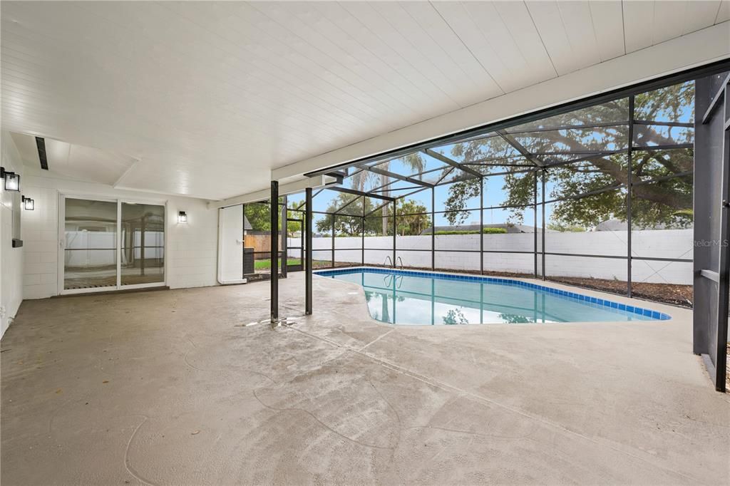 En Venta: $519,900 (3 camas, 2 baños, 1627 Pies cuadrados)