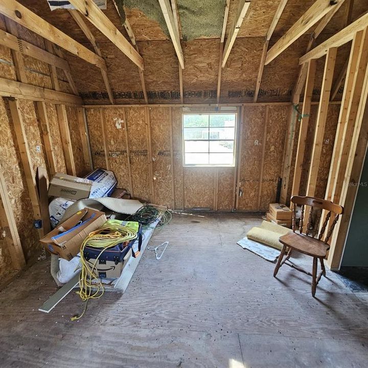 For Sale: $75,000 (3 beds, 2 baths, 1136 Square Feet)