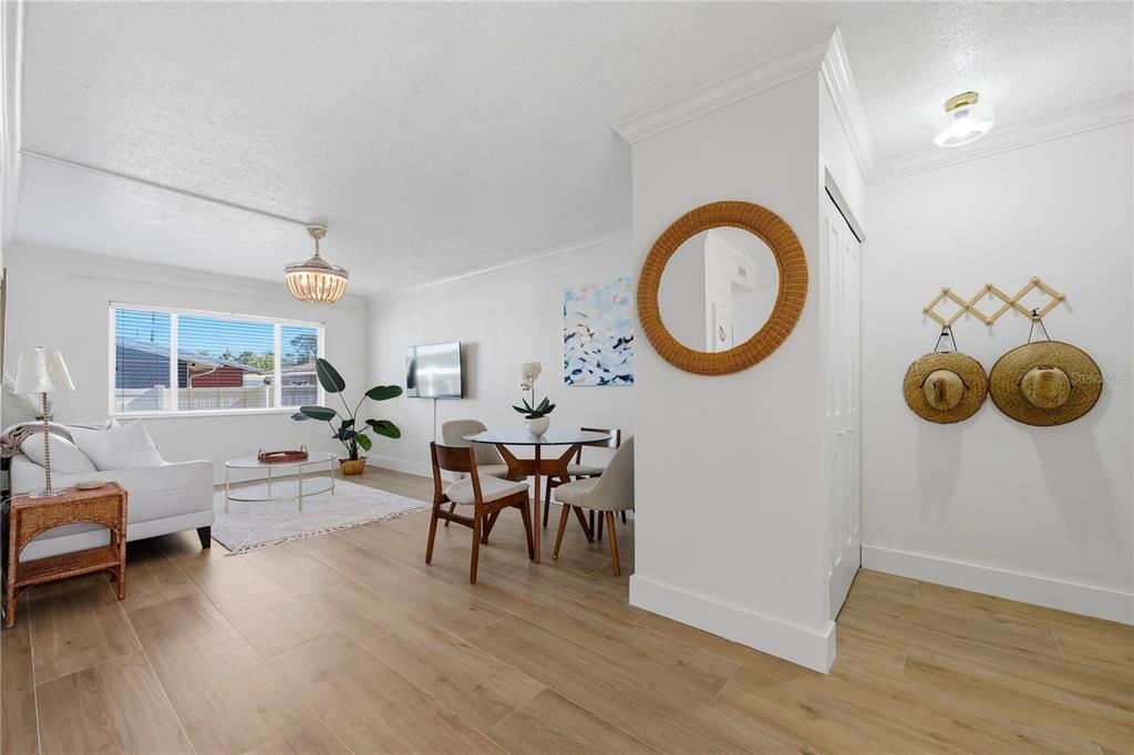 В аренду: $2,450 (1 спален, 1 ванн, 698 Квадратных фут)