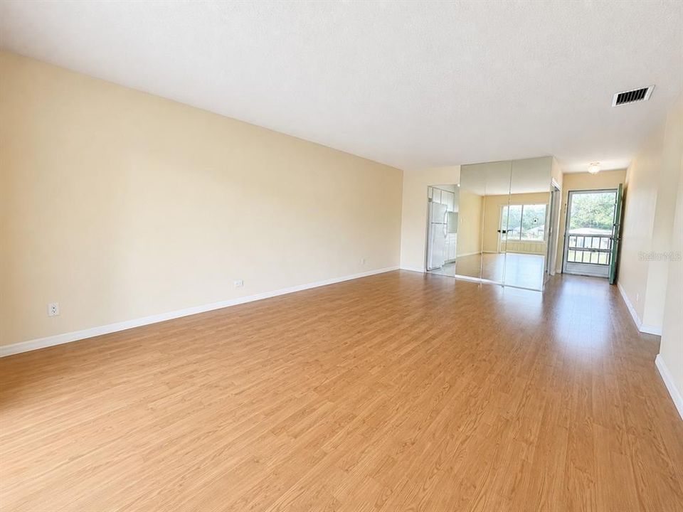 En Venta: $139,000 (2 camas, 1 baños, 984 Pies cuadrados)