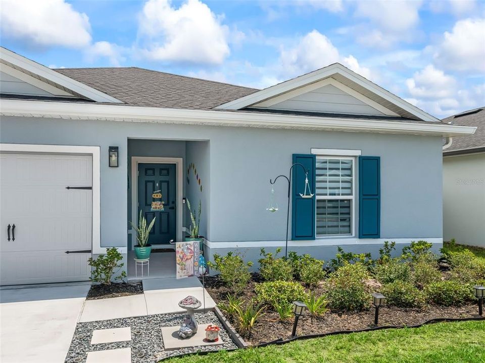 For Sale: $290,000 (3 beds, 2 baths, 1450 Square Feet)