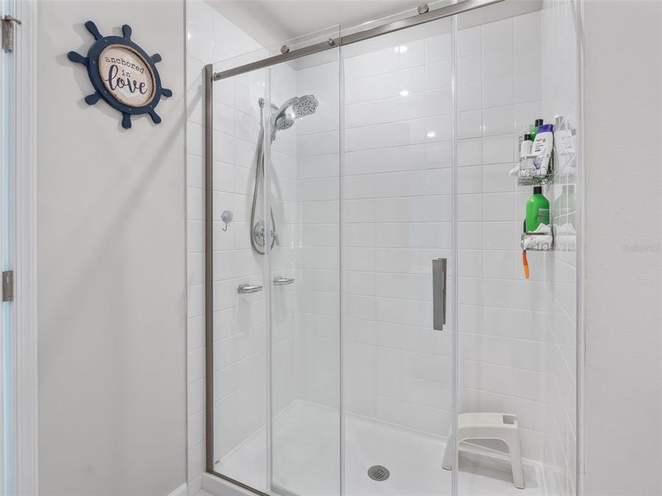 For Sale: $290,000 (3 beds, 2 baths, 1450 Square Feet)