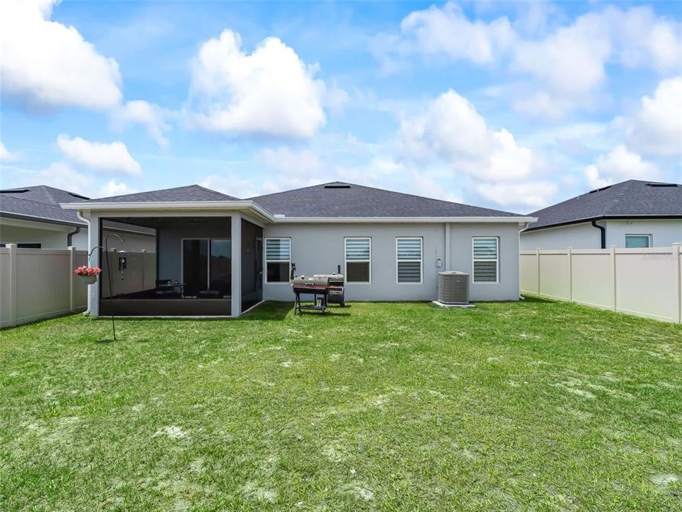 For Sale: $290,000 (3 beds, 2 baths, 1450 Square Feet)