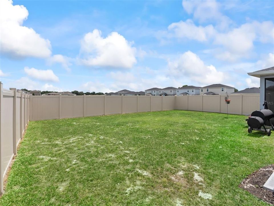 For Sale: $290,000 (3 beds, 2 baths, 1450 Square Feet)