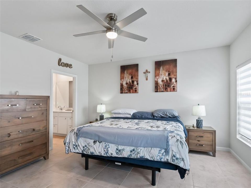 For Sale: $290,000 (3 beds, 2 baths, 1450 Square Feet)