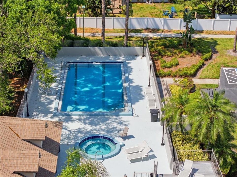 Activo con contrato: $230,000 (2 camas, 2 baños, 1115 Pies cuadrados)