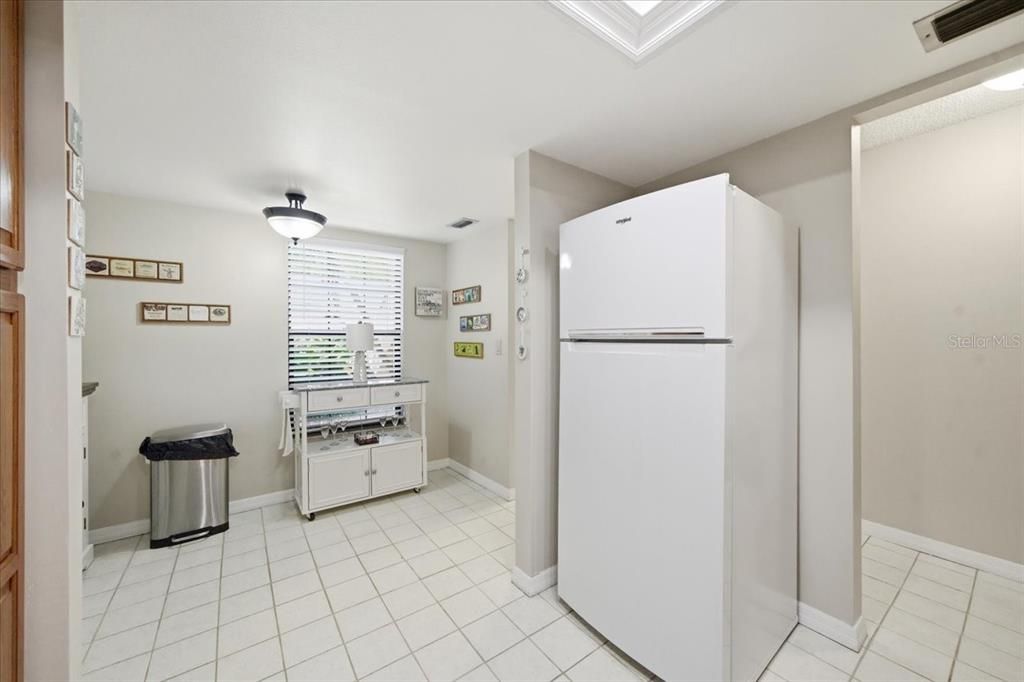Activo con contrato: $230,000 (2 camas, 2 baños, 1115 Pies cuadrados)