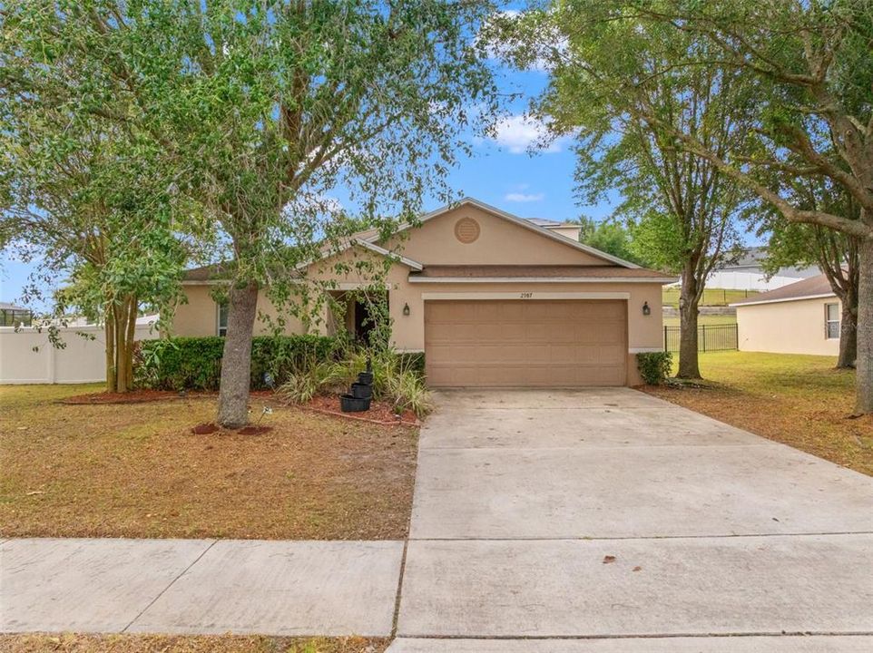 For Sale: $380,000 (4 beds, 2 baths, 1997 Square Feet)