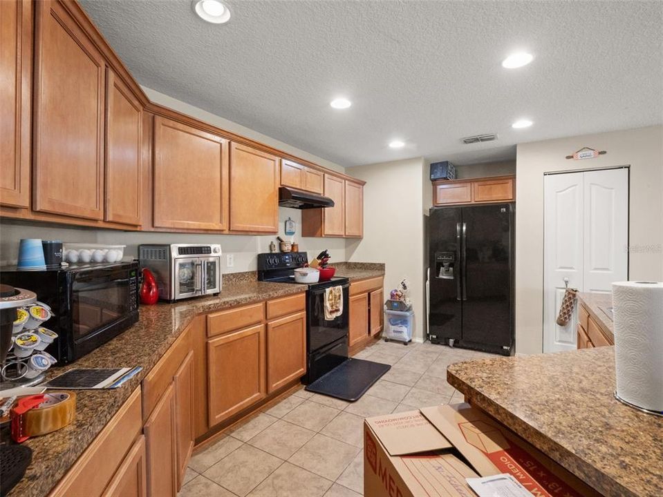 For Sale: $380,000 (4 beds, 2 baths, 1997 Square Feet)