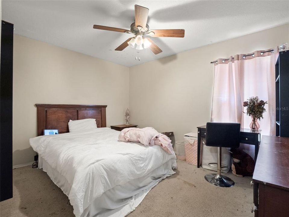 For Sale: $380,000 (4 beds, 2 baths, 1997 Square Feet)