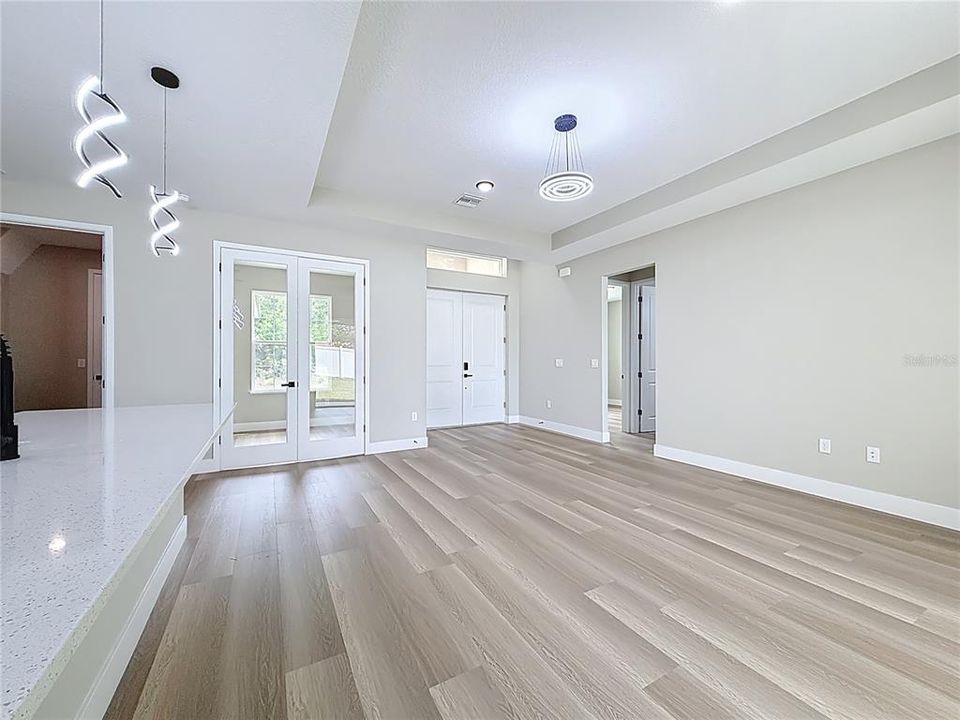На продажу: $278,900 (3 спален, 2 ванн, 1545 Квадратных фут)