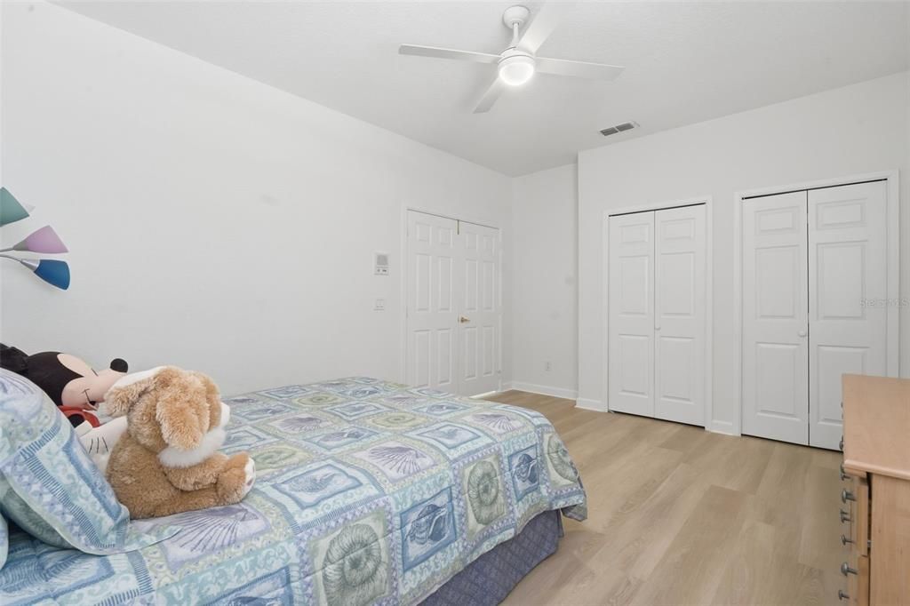 En Venta: $479,900 (3 camas, 2 baños, 2462 Pies cuadrados)