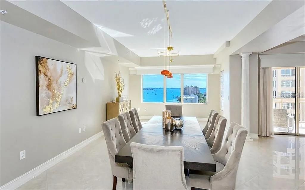 En Venta: $2,650,000 (3 camas, 2 baños, 3553 Pies cuadrados)