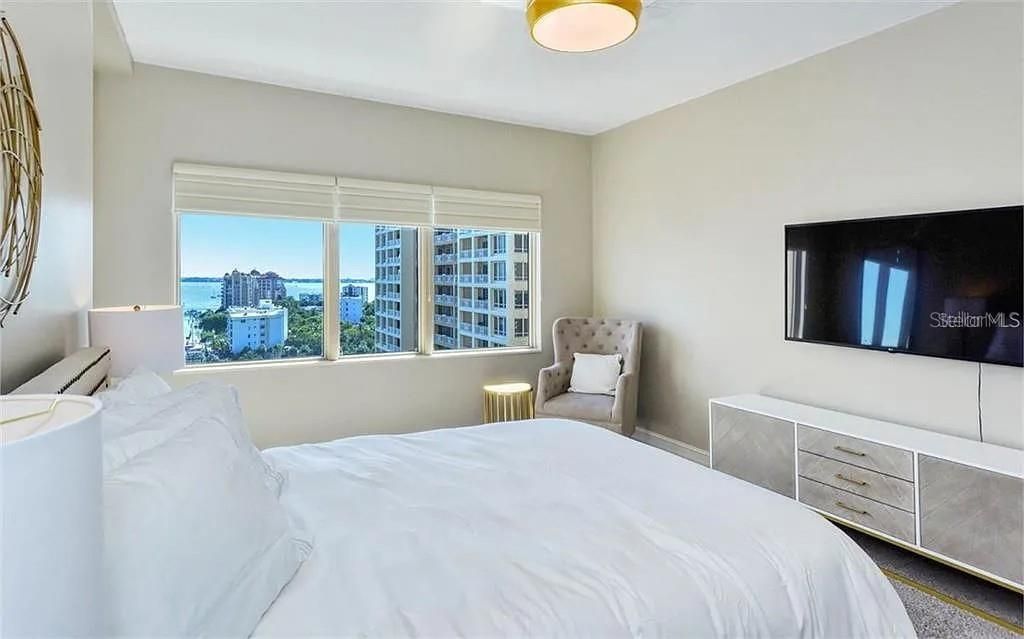 En Venta: $2,650,000 (3 camas, 2 baños, 3553 Pies cuadrados)
